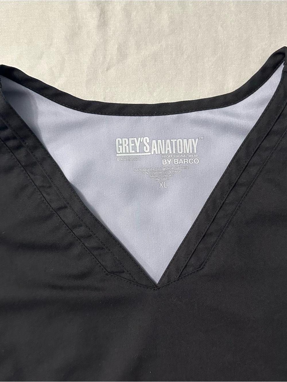 Grey's Anatomy by Barco Marquis Scrub Top Women's XL Black V-Neck 41452